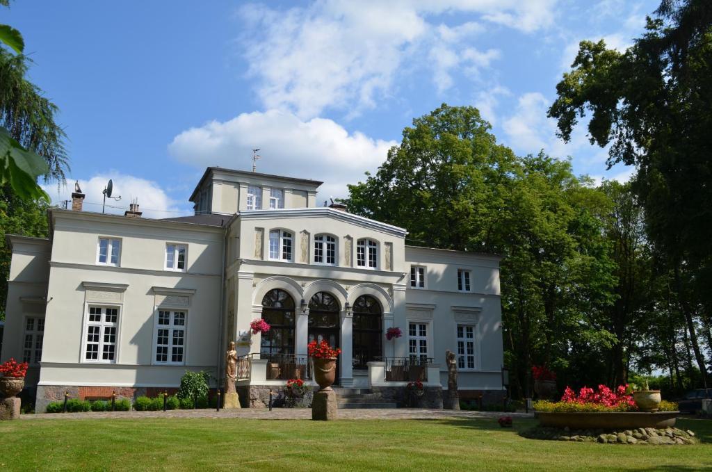 Lisewski Dwor Gniewino Exterior photo